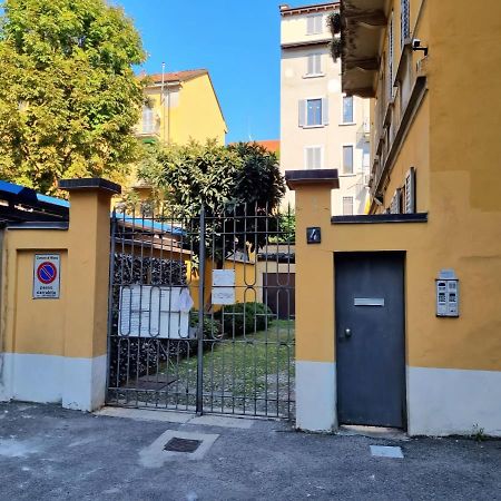 Relaxing Apartment In The Heart Of Milão Exterior foto